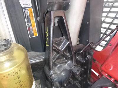 Volvo VNL Coolant Tube