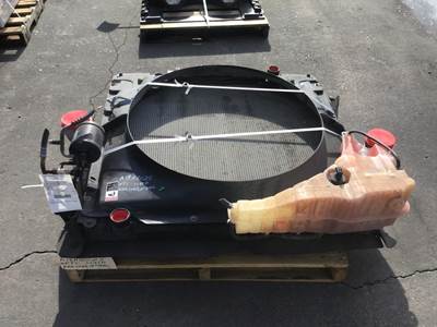 Freightliner 114SD Cooling Assembly