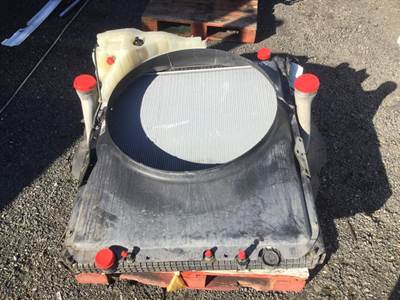 Freightliner Cascadia 125 Cooling Assembly