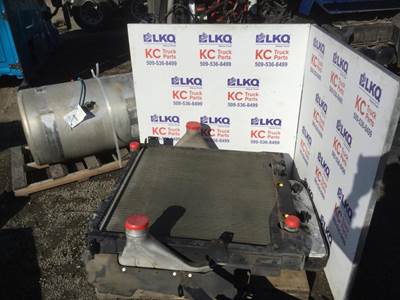 Freightliner Cascadia 125 Cooling Assembly
