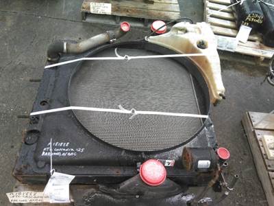 Freightliner Cascadia 125 Cooling Assembly