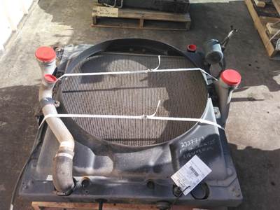 Freightliner Cascadia 125 Cooling Assembly for a Freightliner CASCADIA 125 2018UP