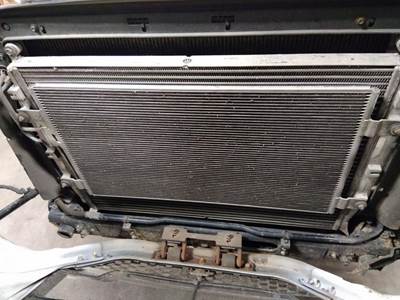 Freightliner Cascadia 126 Cooling Assembly