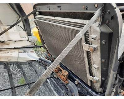 Freightliner Cascadia 126 Cooling Assembly