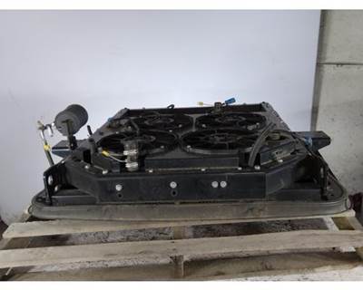 Freightliner Cascadia 126 Cooling Assembly