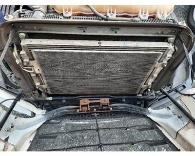 Freightliner Cascadia 126 Cooling Assembly