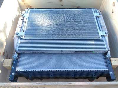 Freightliner Cascadia Cooling Assembly