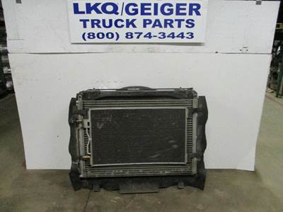 Freightliner Century Class 112 Cooling Assembly for a Freightliner CENTURY 112