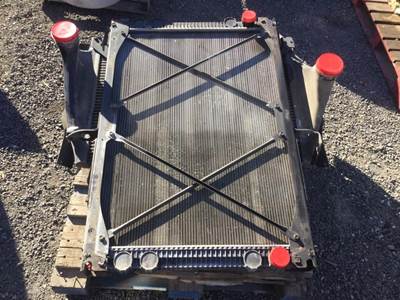 Freightliner Century Class 120 Cooling Assembly for a Freightliner CENTURY 120