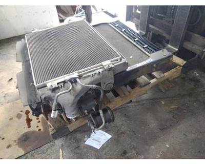 Freightliner M2 106 Cooling Assembly
