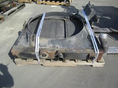 International 9200i Cooling Assembly