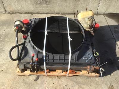 International 9200i Cooling Assembly