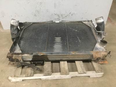 International 9200i Cooling Assembly