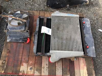 Isuzu NPR Cooling Assembly