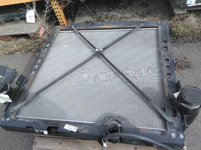 Kenworth T680 Cooling Assembly