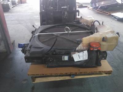 Kenworth T680 Cooling Assembly