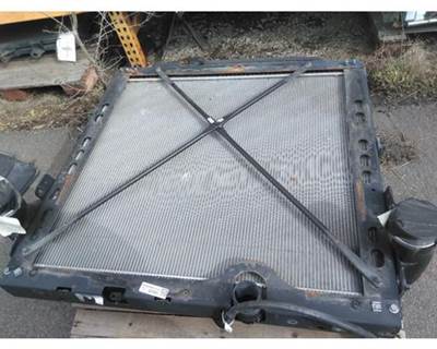 Kenworth T680 Cooling Assembly