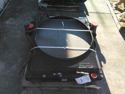 Mack Pinnacle CXU612 Cooling Assembly for a Mack CXU612