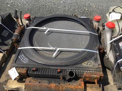 Mack Vision CXN612 Cooling Assembly for a Mack CXN612