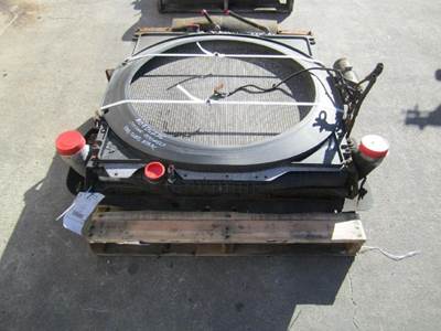 Mack Vision CXN612 Cooling Assembly for a Mack CXN612