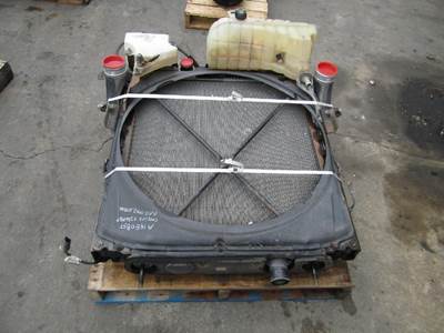 Peterbilt 384 Cooling Assembly