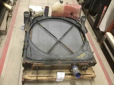 Peterbilt 384 Cooling Assembly