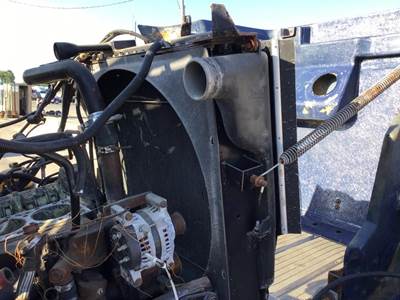 Peterbilt 385 Cooling Assembly
