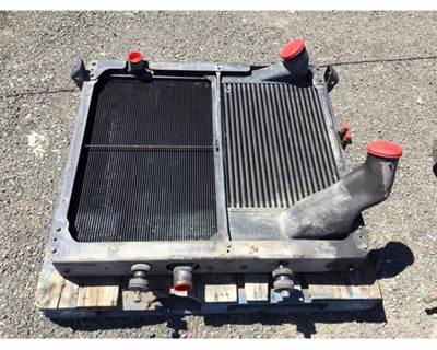 Peterbilt 387 Cooling Assembly