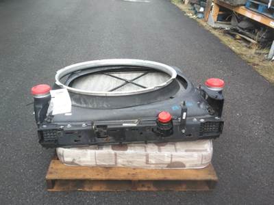 Peterbilt 567 Cooling Assembly