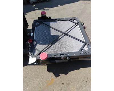 Peterbilt 567 Cooling Assembly