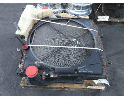 Peterbilt 579 Cooling Assembly