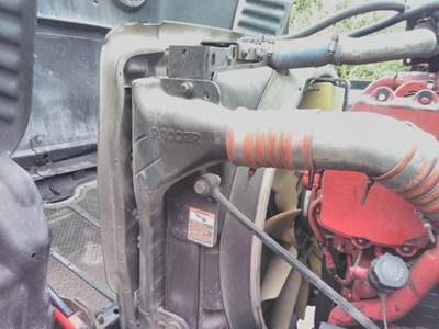 Peterbilt 587 Cooling Assembly