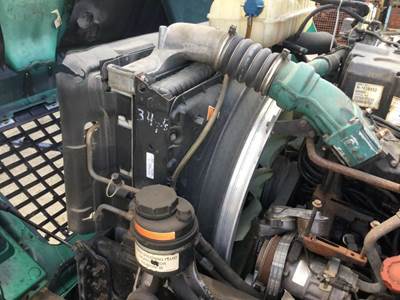 Volvo VNL Cooling Assembly