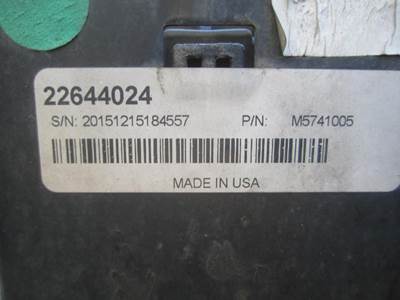 Volvo VNL Cooling Assembly