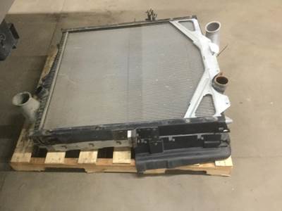 Volvo VNL Cooling Assembly