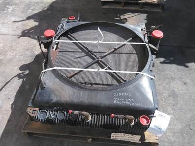 Volvo VNL Cooling Assembly