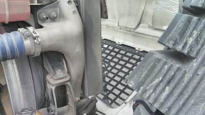 Volvo VNL Cooling Assembly