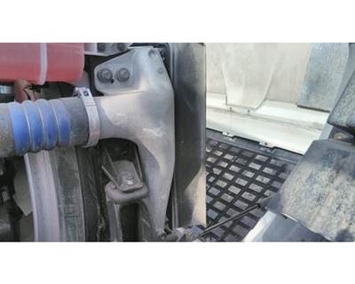 Volvo VNL Cooling Assembly