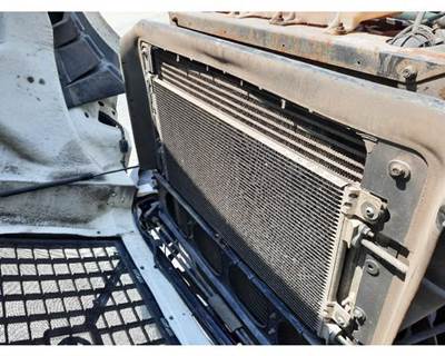 Volvo VNL Cooling Assembly