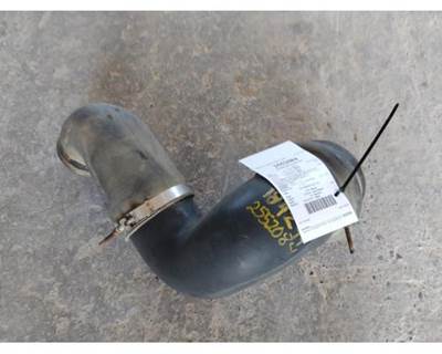 Used 2024 Kenworth T680 Charge Air Cooler Pipe Elbow Reducer 5.5" to 4", OEM # E7H1-9B697-CB