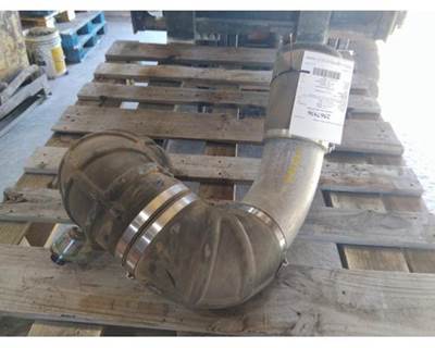 Used 2005 Peterbilt 387 Charge Air Cooler Pipe CAT C15 5" to 7" Diameter, Part # 2567936