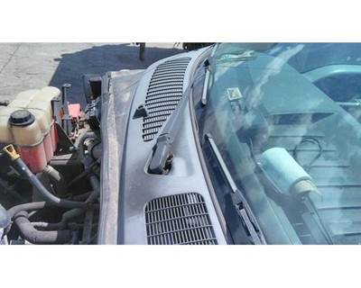 Ford F-750 Cowl for a Ford F750SD (SUPER DUTY)