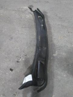 Freightliner Cascadia 113 Cowl