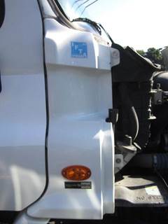 Freightliner Cascadia 113 Right Cowl
