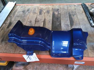 Freightliner Cascadia 113 Right Cowl