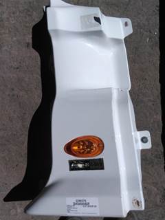 Freightliner Cascadia 113 Right Cowl