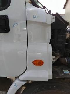 Freightliner Cascadia 113 Right Cowl