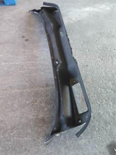 Freightliner Cascadia 113 Cowl