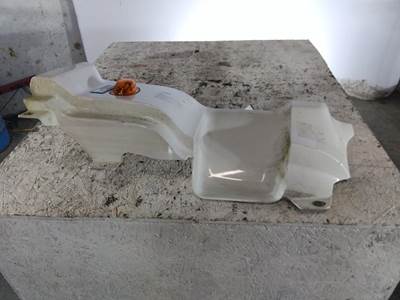 Freightliner Cascadia 113 Right Cowl