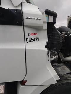 Freightliner Cascadia 113 Right Cowl